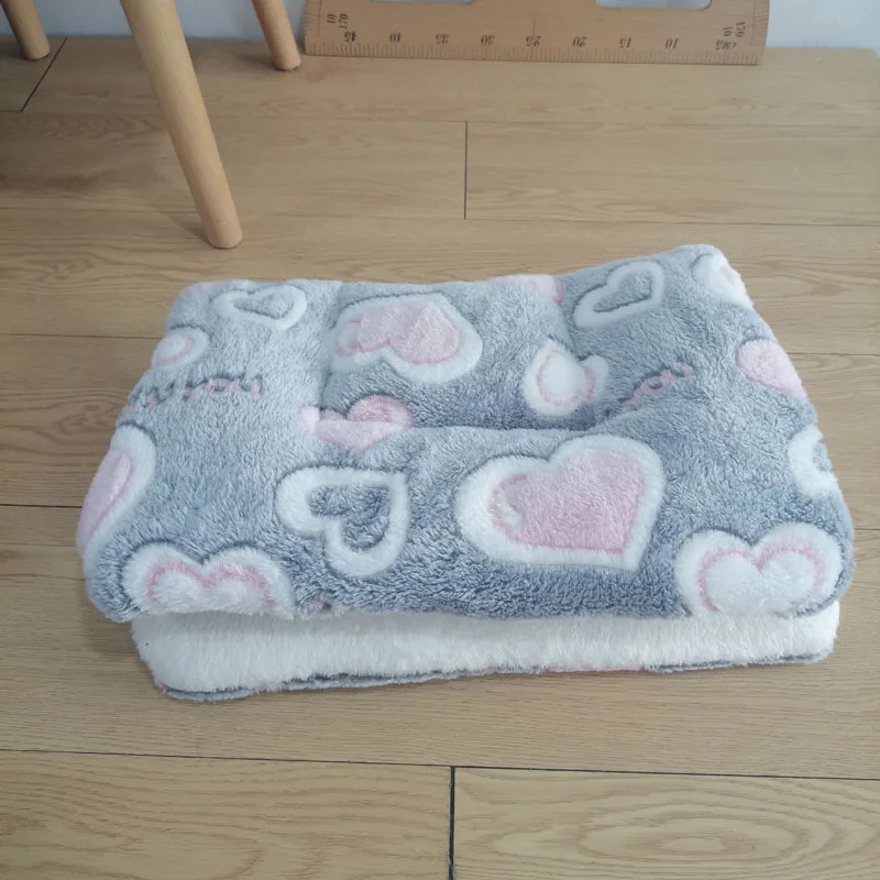 Pet Dog Bed Flannel Pet Mat Dog Bed Cat Bed Thicken Sleeping Mat Dog Blanket Mat For Puppy Kitten for Small Large Dogs Pet Rug