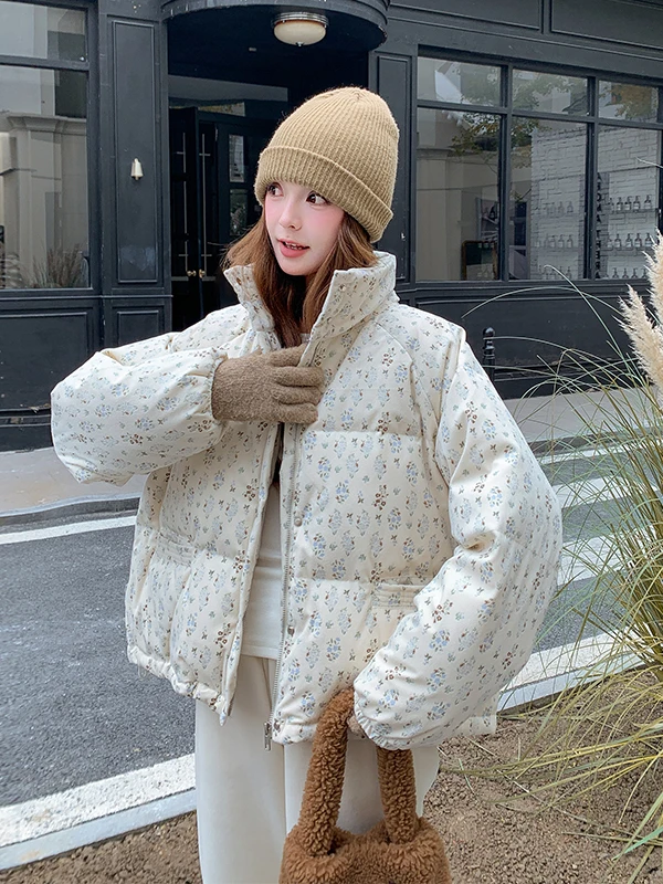 플로럴 프린트 또는 퍼프 재킷 여성용 따뜻한 슬리 스탠드 칼라 브레드 디자인 다운 코트 캐주얼 슬레 레귤러 핏 화이트