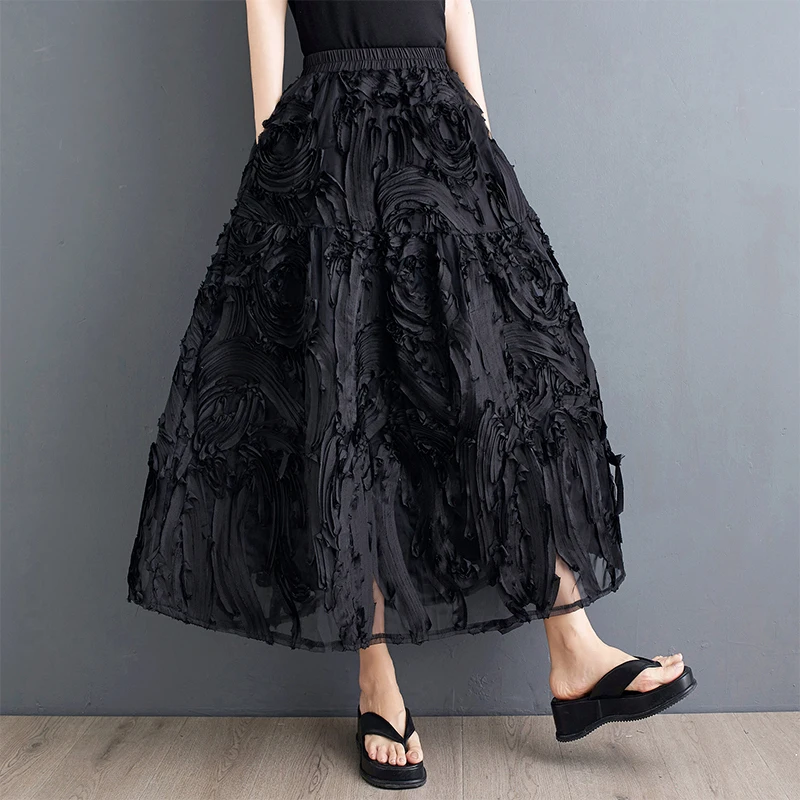 

NYFS 2024 Summer New Vintage Woman Skirt Fashion black Long Skirt