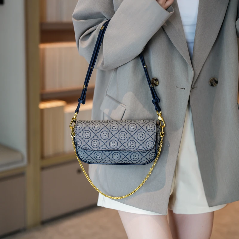 

Elegant Designer Classic Clutch Bag For Women Luxury Vintage Crossbody Large Capacity Business Style