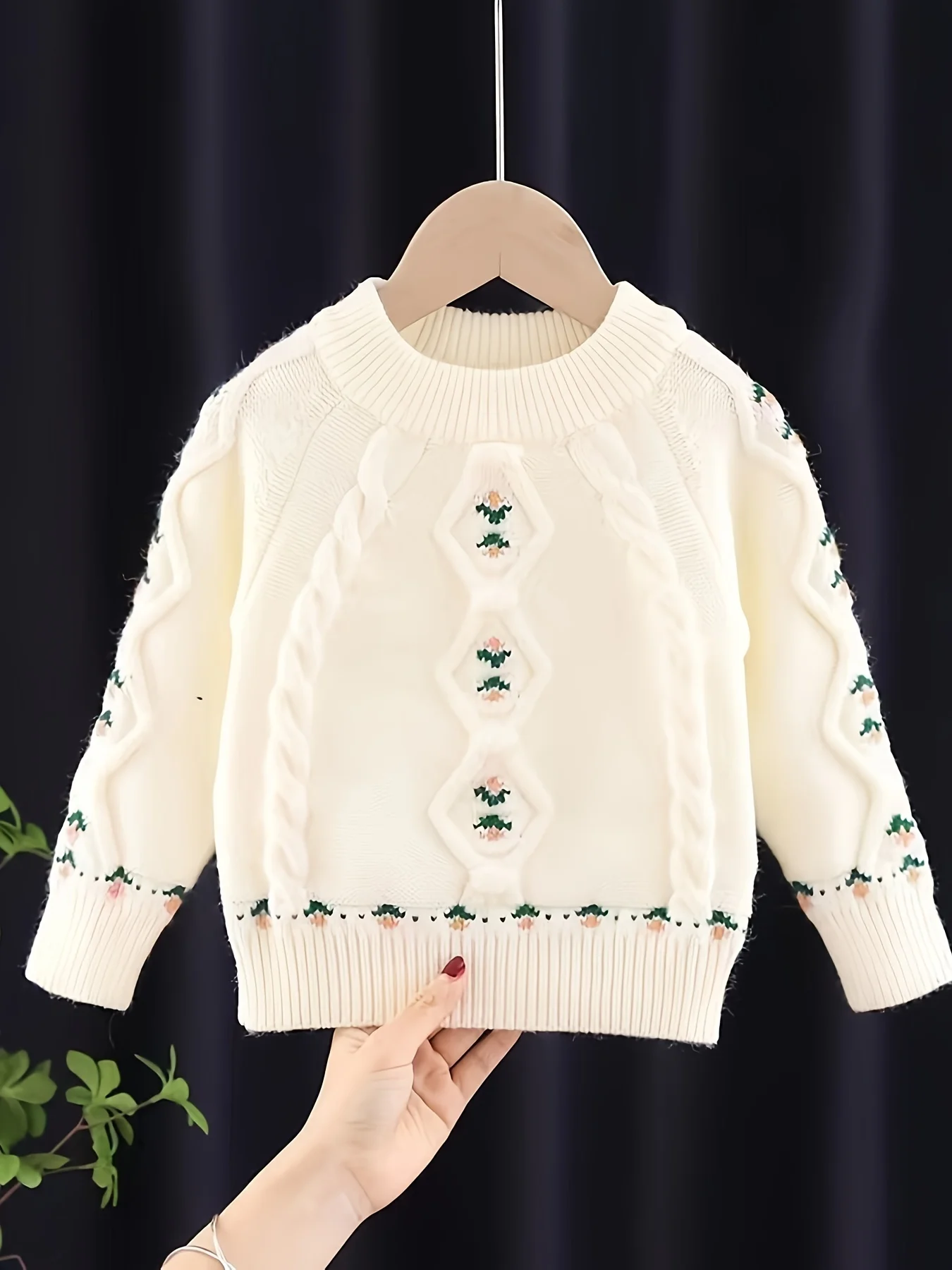 

Baby Retro Knitwear Jacquard New Style Girls Knitted Pullover Knitwear Fashionable Baby Knitwear Kidsren Autumn and Winter