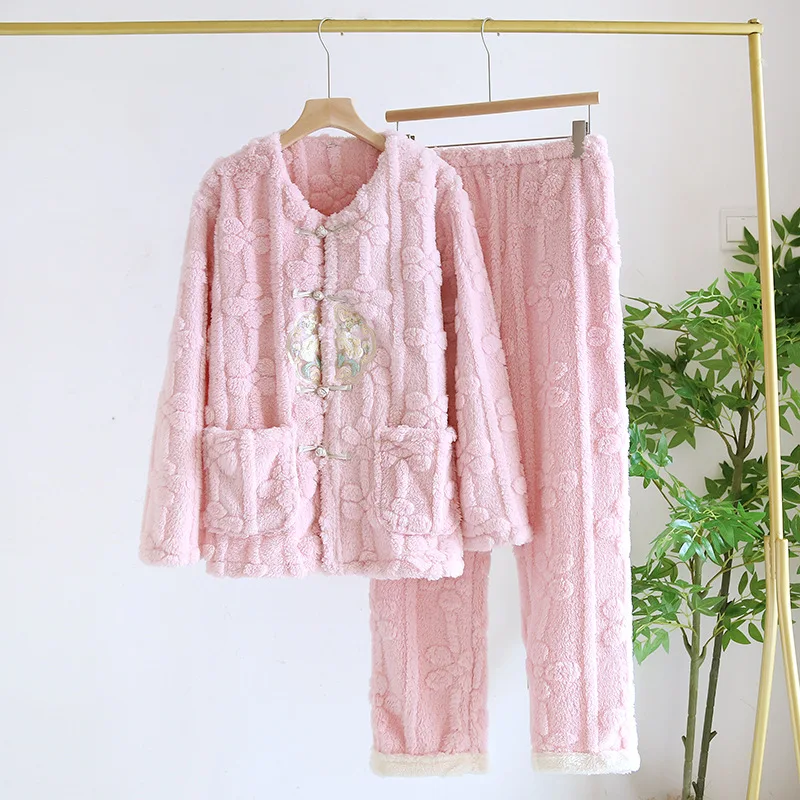 

Sweet winter Thicken pajamas sets women keep warm Coral velvet flannel long-sleeved sleepwear sexy V-neck pyjamas