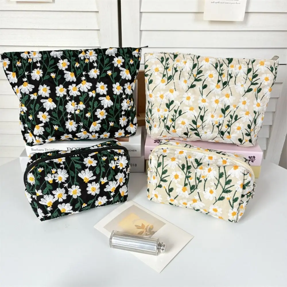 Fashion Korean Style Daisy Makeup Bag Dustproof Portable Cosmetic Storage Bag Zipper Large Capacity Pencil Case Daily Use