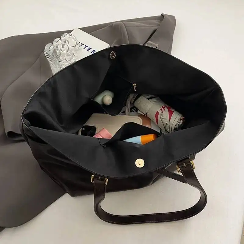 Brown Large Capacity Vintage Tote Bag Metal Buckle Decor Casual Shoulder Bags Versatile Commuter Handbag Women's Elagant Bag image 5