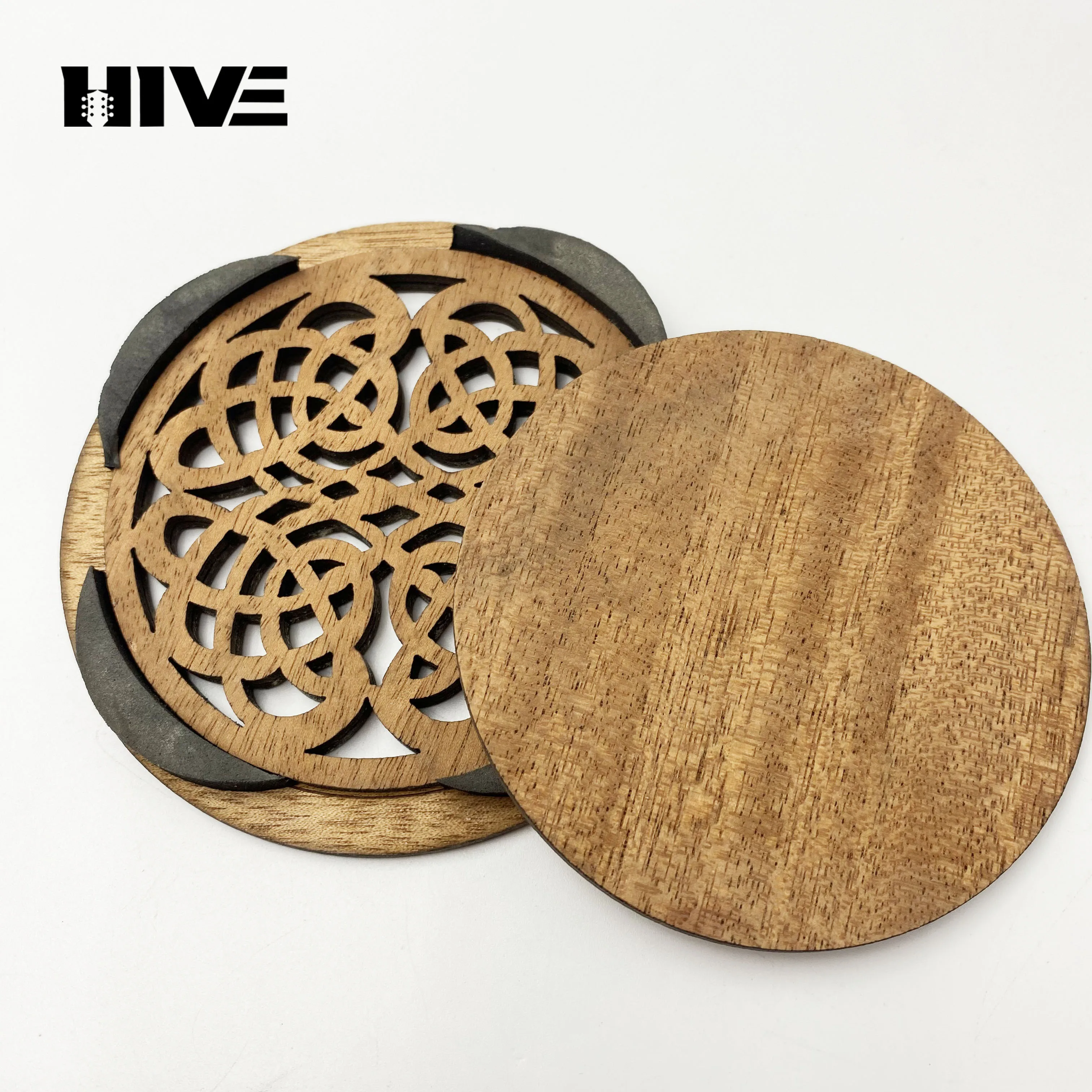 Guitar Sound Hole Cover 40/41-inch Folk Electric Box Acoustic Guitar Sound Hole Cover Carved Silencing Cover