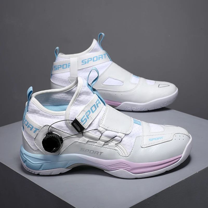 New MenBadminton Shoes Badminton Volleyball Shoes Professional Sports Shoes Breathable Training Athletic Trainers Sneakers