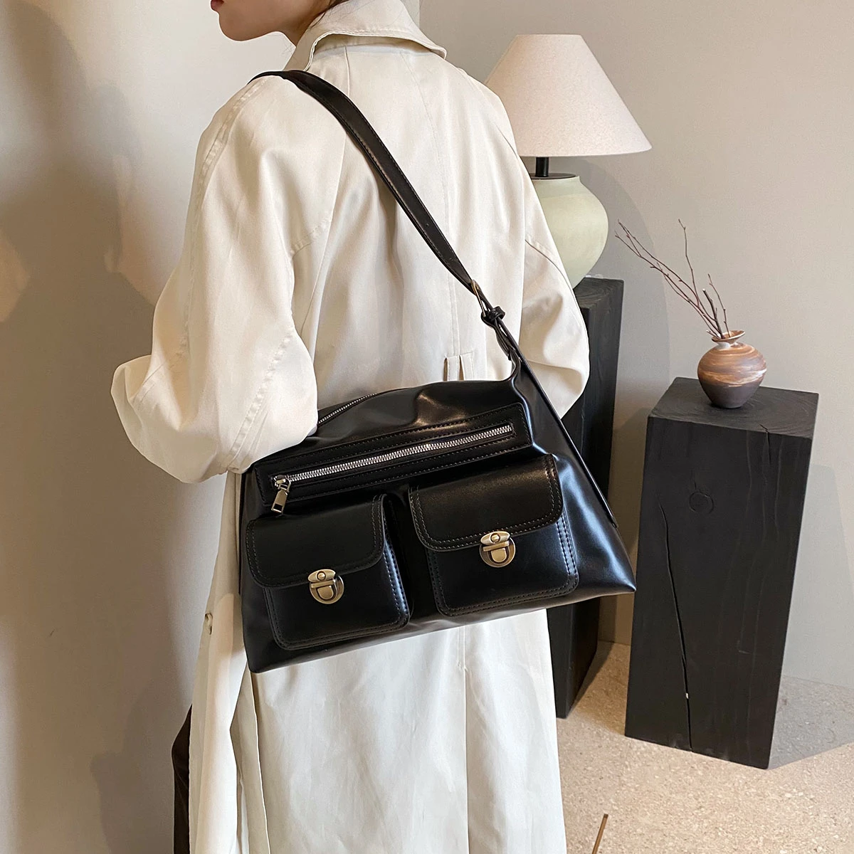 England Style Vintage Bags For Women Solid PU Leather Large Capacity Shoulder Bags 2023 New Preppy Style Messenger Bags