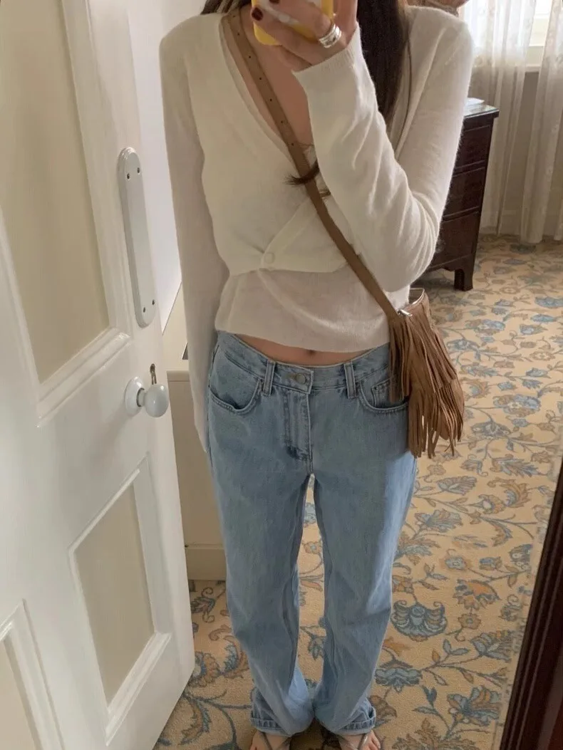 

Spring 2026 Dongdaemun Taat Gentle Korean Style V-Neck Knitted Top Fashionable Korean Version Loose Fit Long Sleeve Crew Neck