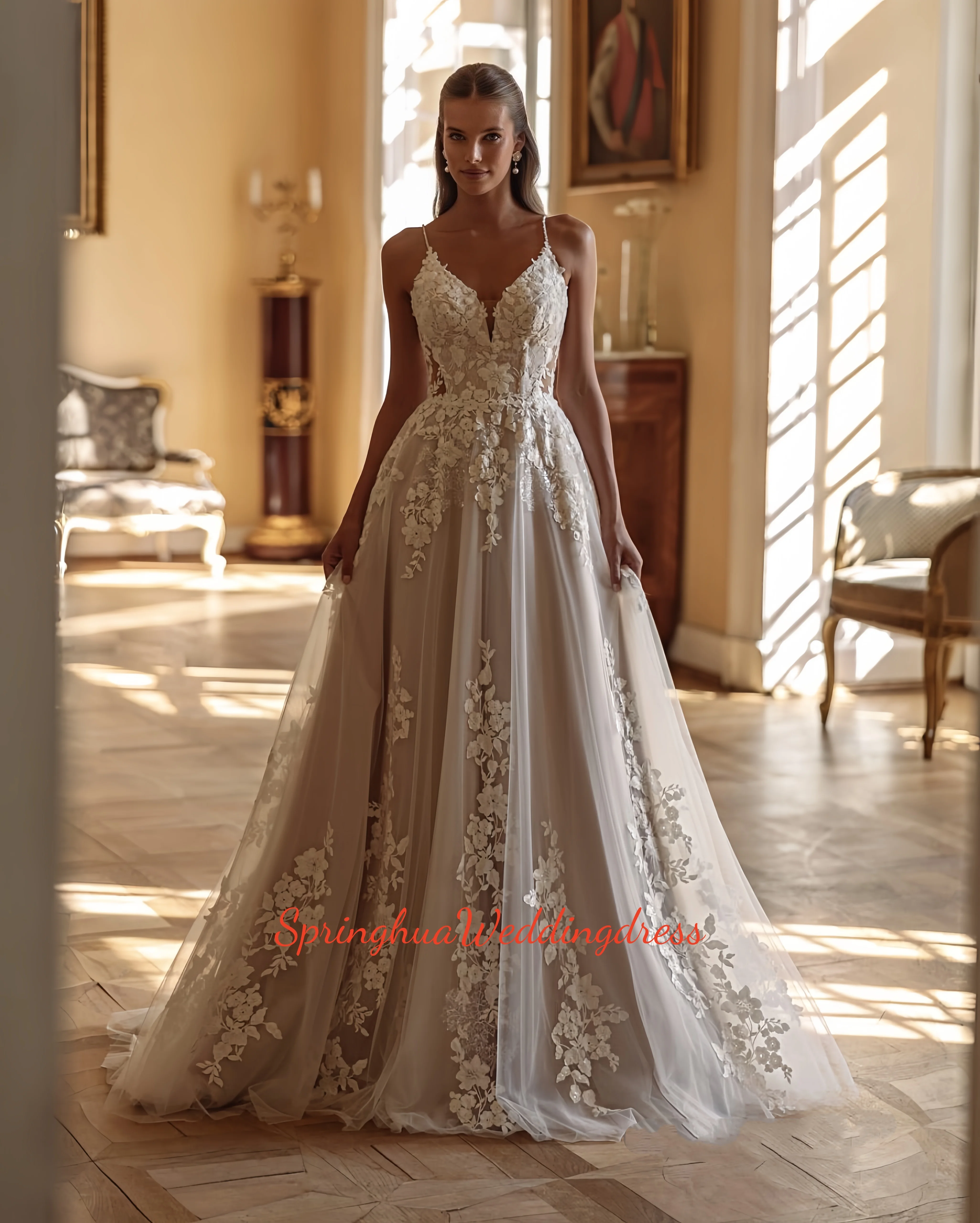 

Custom-made luxurious wedding dress, V-neck wedding dress, lace tulle, halter wedding dress, bride's front hall