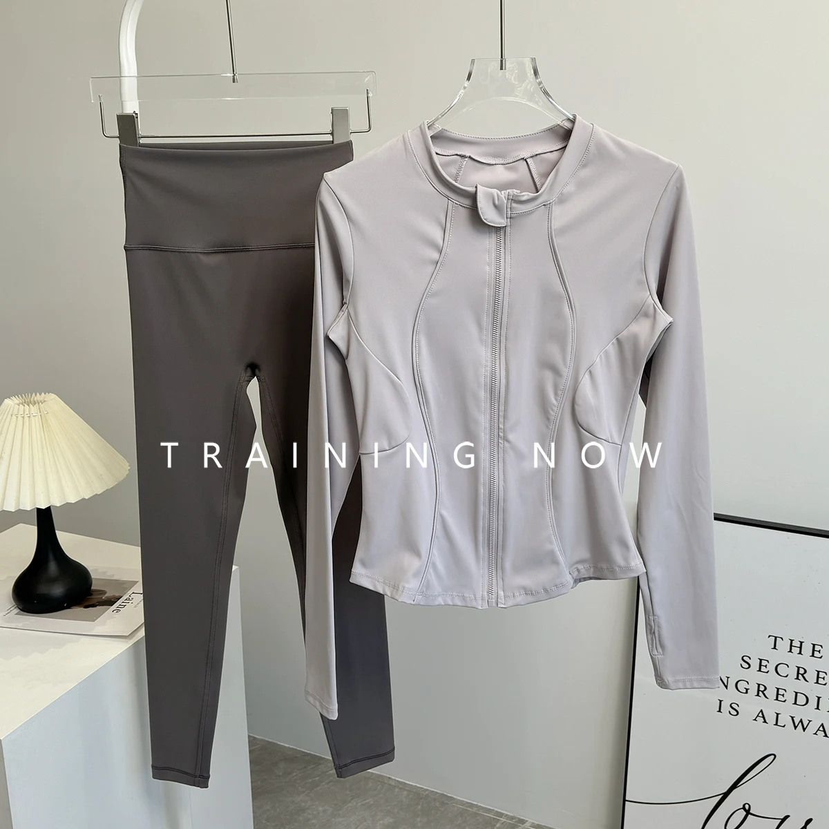 

Yoga sports suit for women in autumn slim fit and slim fashion gym training quick-drying clothes outdoor running and cycling