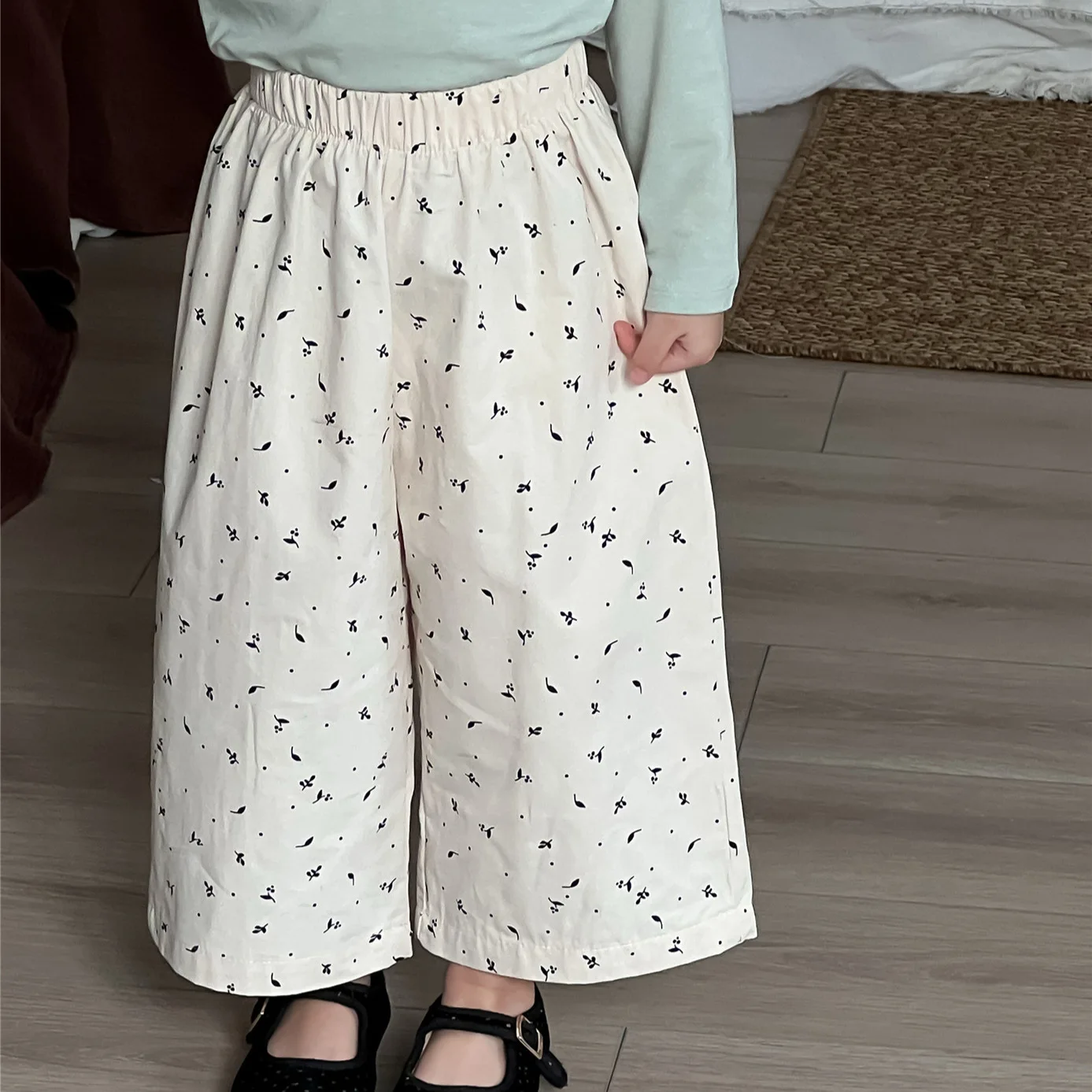 Fresh Elastic Waist Pants for Girls and Babies New Korean Floral Straight Leg Pants for Children