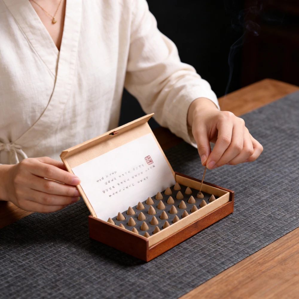 32pcs/1set Natural Reverse-flow Sandalwood Incense Pillar, Household Indoor Air Purifying Incense Stick, An Excellent Gift Item