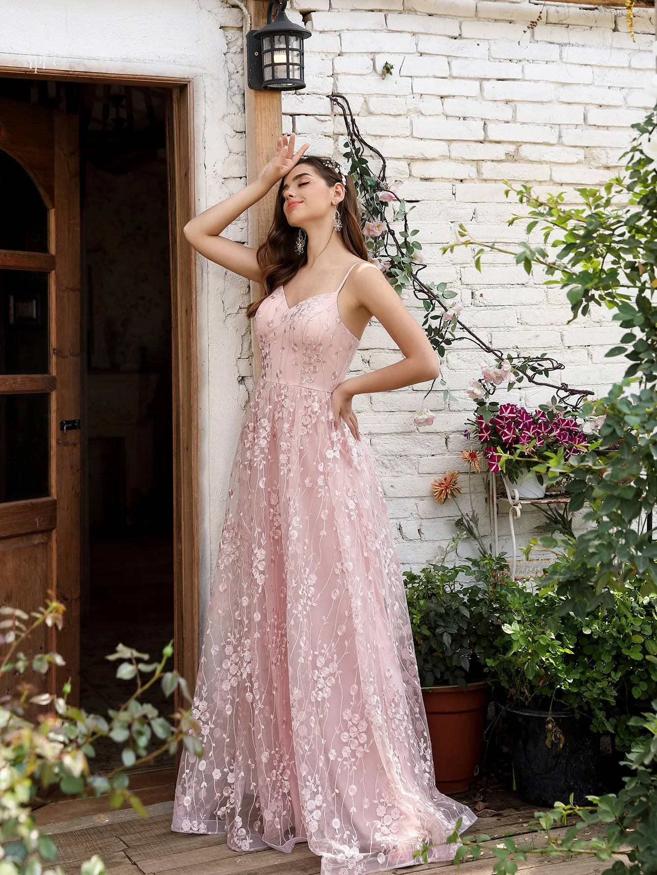 Vestido de noche con tirantes y cuello en V para mujer, bordado de malla, Espalda descubierta, elegante, fiesta de graduación, dama de honor