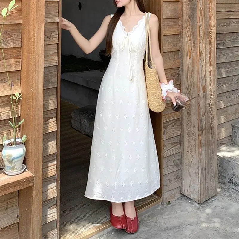 

Fashion V-Neck Lace Drawstring Long Dress Summer Aura Sleeveless Women's Clothing Elegant A-Line Hollow Out French Style Dresses