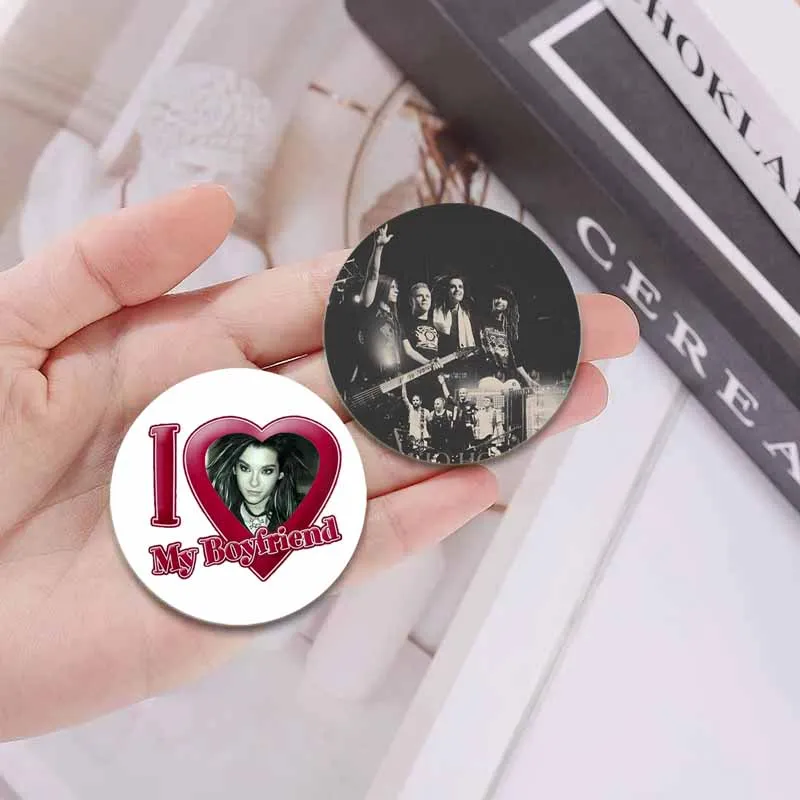 Retro Rock Band Tokio Hotel Brooch Pins Bill Kaulitz Pink Button Pin Gothic Badge Shirt Hat Accessories Decor Fans Collect Gifts