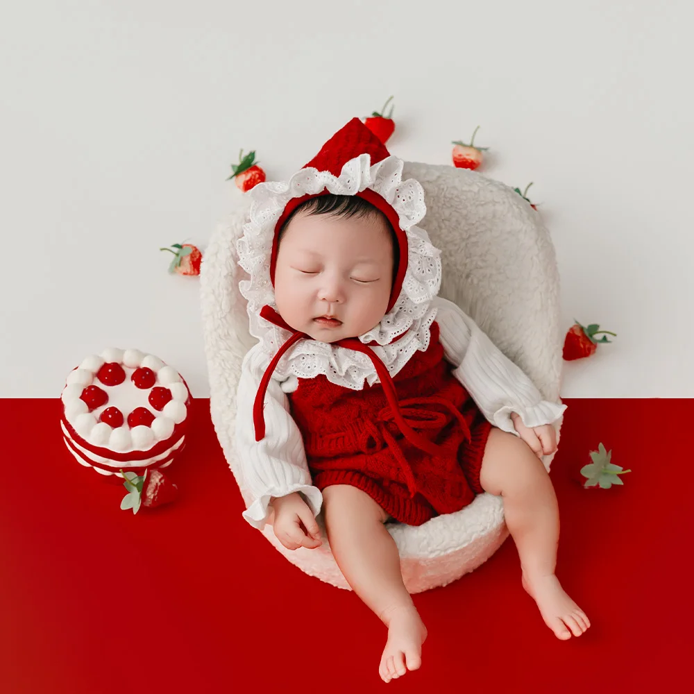 Newborn Photography Props Red Strawberry Theme Knitted Romper+lace Hat Strawberry Cake Decorate Props for Baby First Photo Shoot