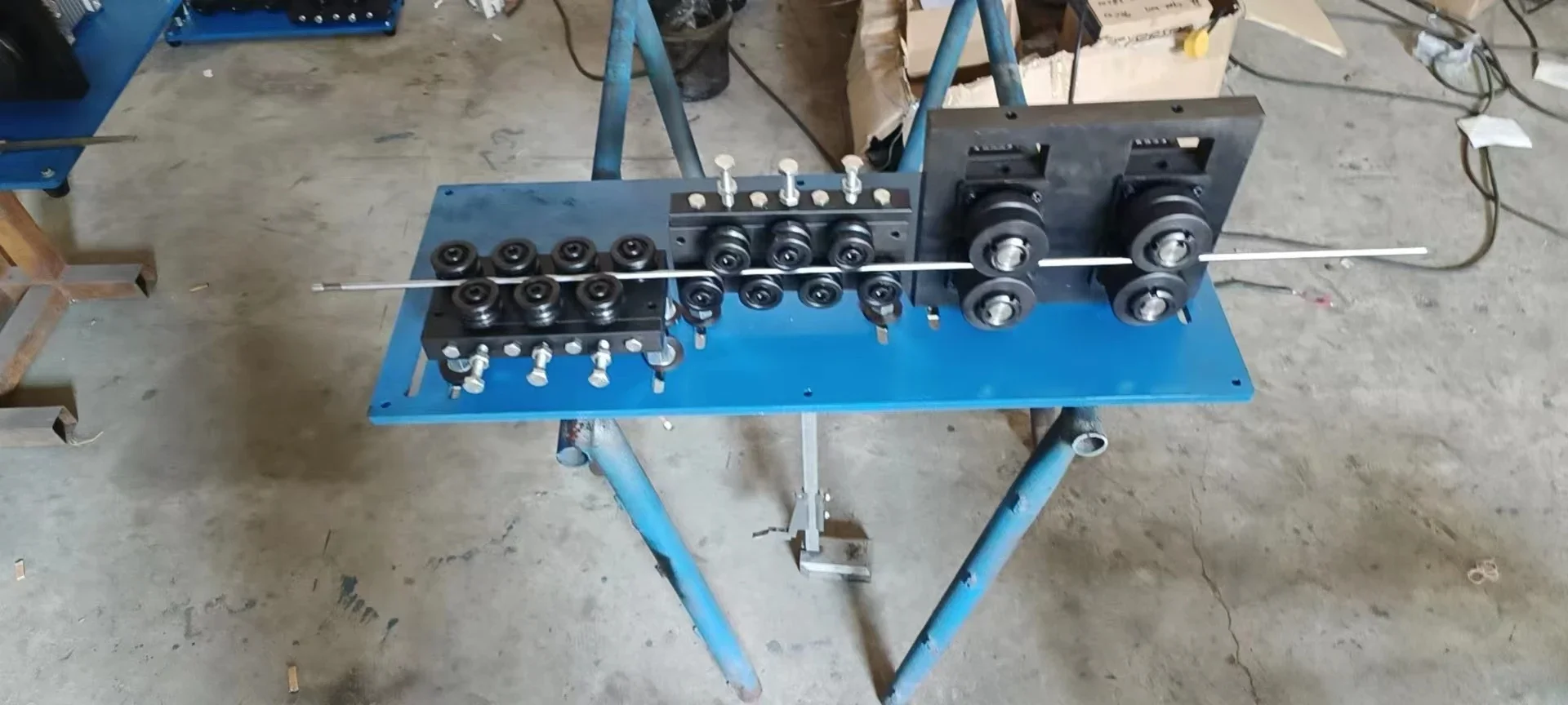 0.1～0.2mm銅線・鋼線矯正機　手動式ワイヤーストレートナー（牽引/送り装置付き）