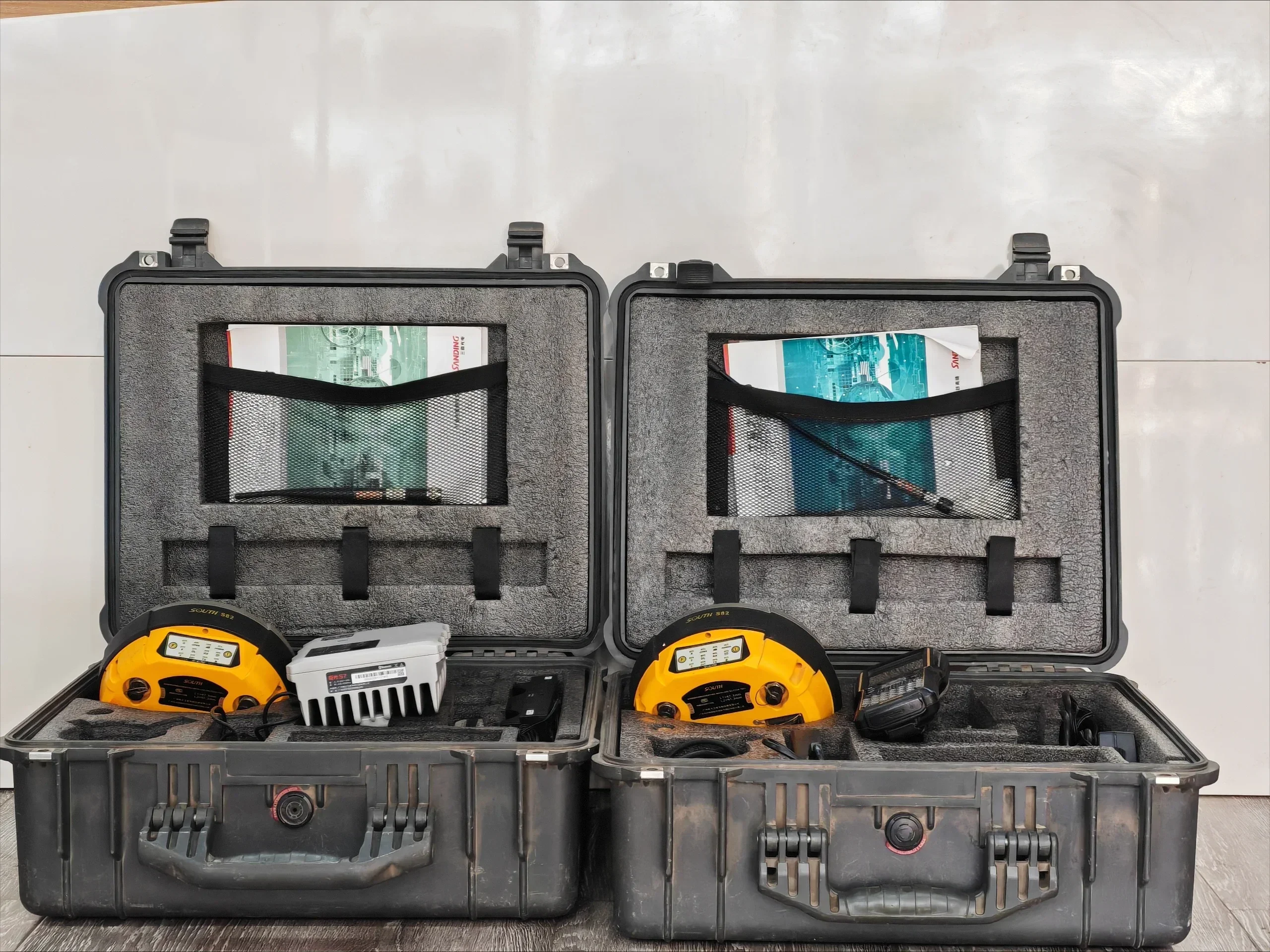 S82 Gnss Rtk Base e Rover Prodotto digitale di seconda mano