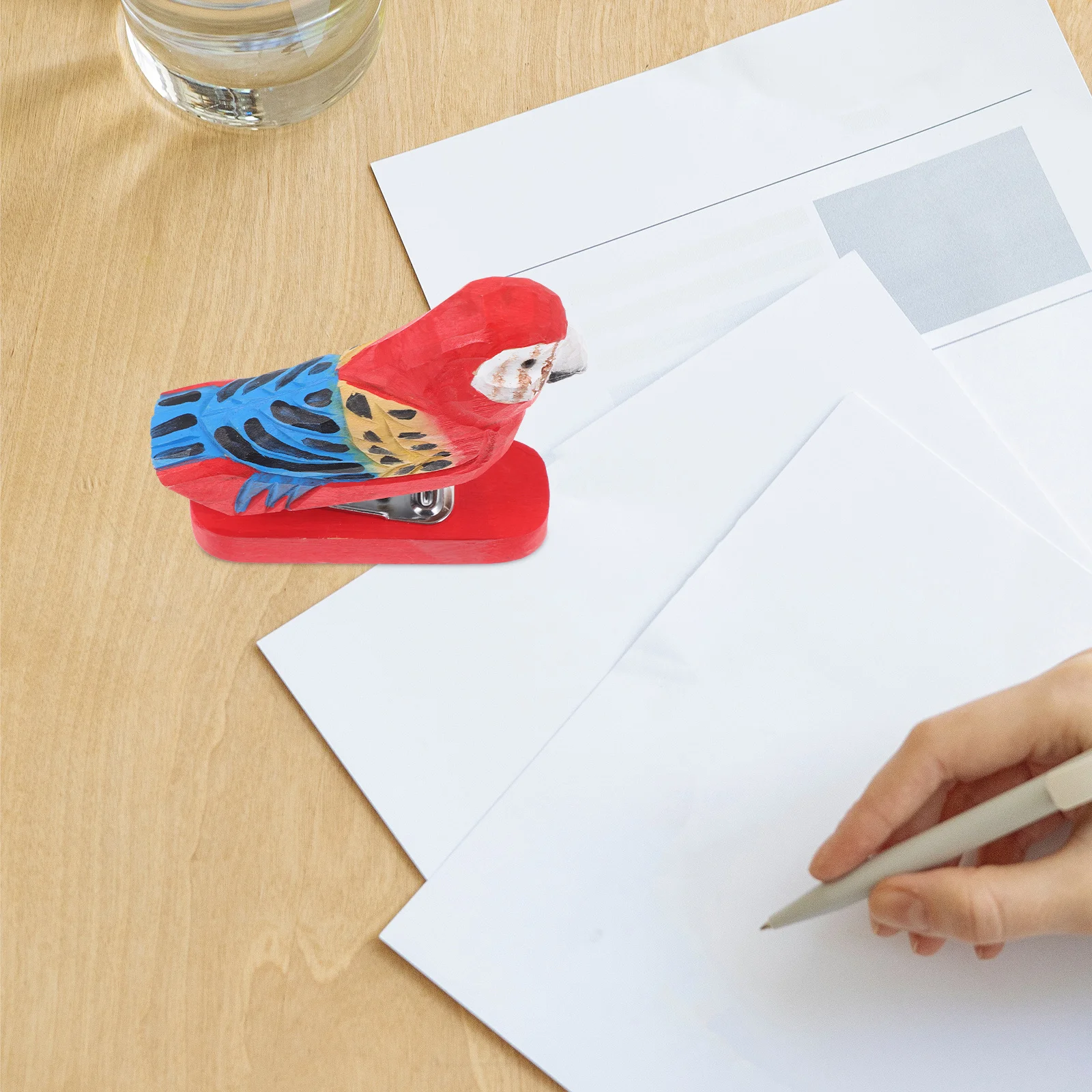 Cucitrice per animali in legno Cucitrice da tavolo per ufficio intagliata a mano Cucitrice per carta per animali carini Cucitrici riutilizzabili