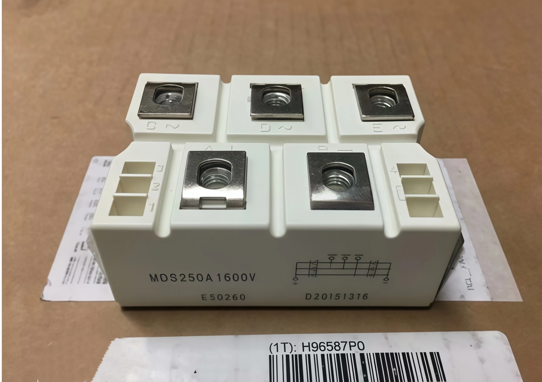 MDS250A1600V MDS250-16 MDS200A1600V Brand new genuine three-phase rectifier bridge module