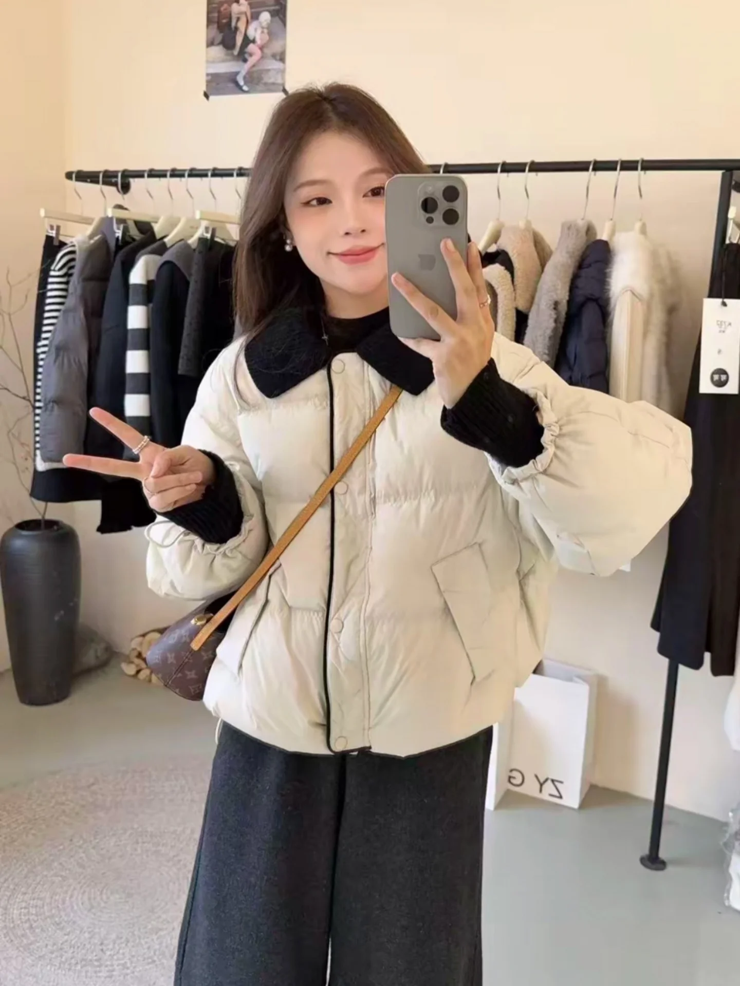 

Korean Style Contrast Color Short down Jacket Women's Warmth Duckling Filling Flip Collar Winter Coat Fashionable Compact Size