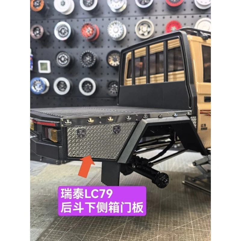 For RGT EX86160 1/10 LC79 RC Crawler Pickup Truck Scale Upgrade Accessory Metal Etched Rear Side Box Door Panel Sticker / Decal
