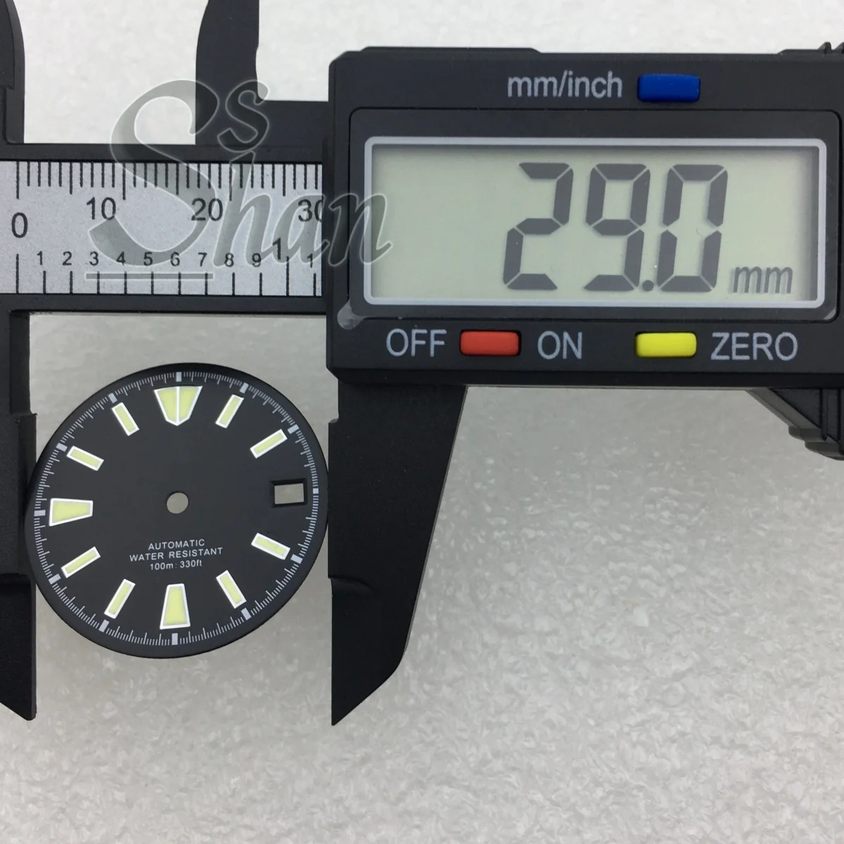 สีดํา 29 มม. ปฏิทินเดี่ยวปฏิทินคู่ตัวอักษรสีเขียวส่องสว่างหรูหรา dial เหมาะกับ NH35 NH36 การเคลื่อนไหว