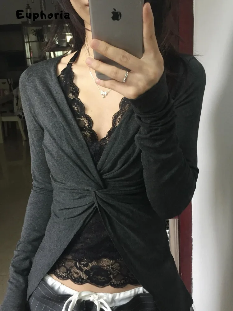 تي شيرت نسائي مثير غير رسمي من Euphoria تي شيرت مرقع من الدانتيل الأسود على طراز النادي Hotsweet بأكمام طويلة تي شيرت علوي