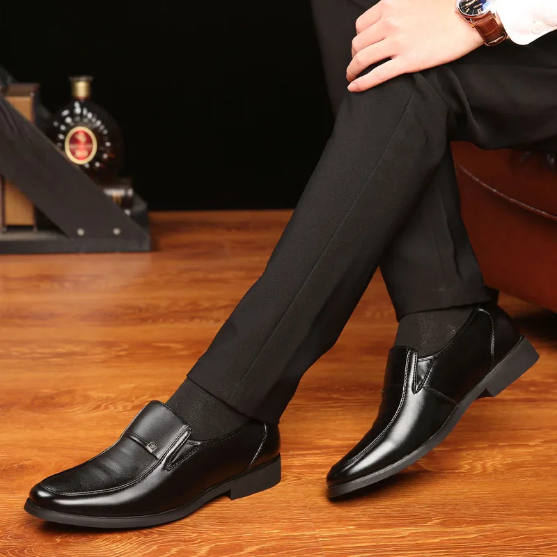 High Quality Formal Leather Men Dress Shoes Breathable Mens Casual Shoes Italian Luxury Brand Slip-on Non-slip Men Driving Shoes