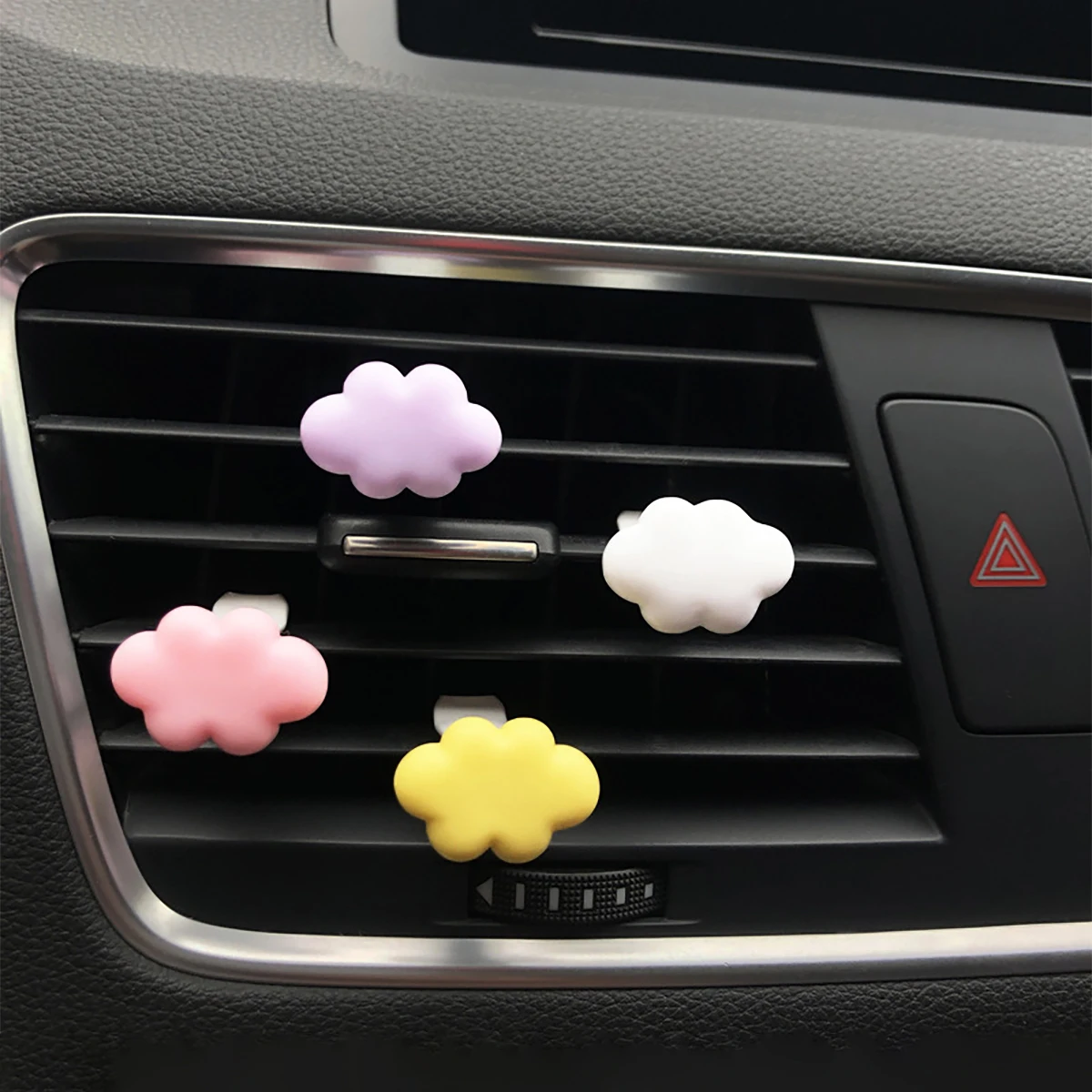6 pieces/4 pieces/2 pieces random color car air outlet white cloud decoration, multiple colors to choose from