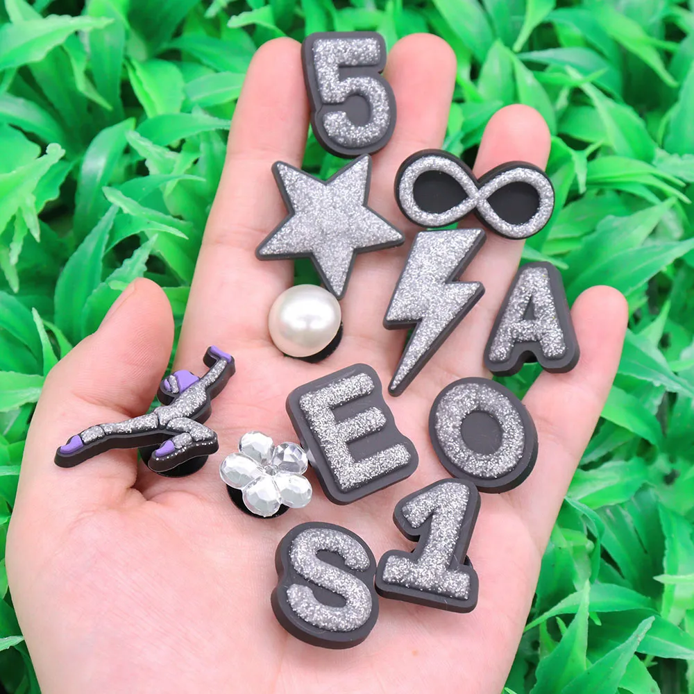 1-12 Stücke PVC Flash Pulver Stern Zahlen Schuh Charms Schnalle Clog Silber Serie Slipper Dekoration Fit DIY Coole Rucksack – Detail 2