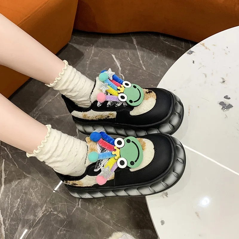 5CM Kawaii fondo spesso pan di spagna fondo spesso scarpe da tavola da donna moda scarpe Casual colore chiaro brutto grande testa scarpe sportive