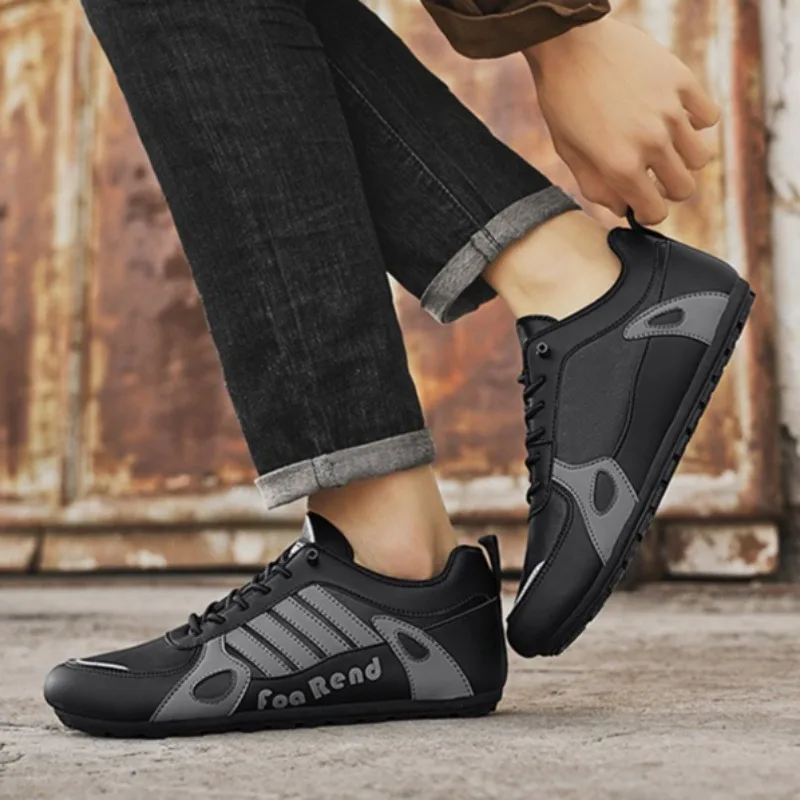 أحذية للرجال موضة حذاء رياضة كاجوال عدم الانزلاق الراحة الاتجاه تشغيل حذاء لينة وحيد تنفس أحذية جلدية للرجال Zapatillas Hombre