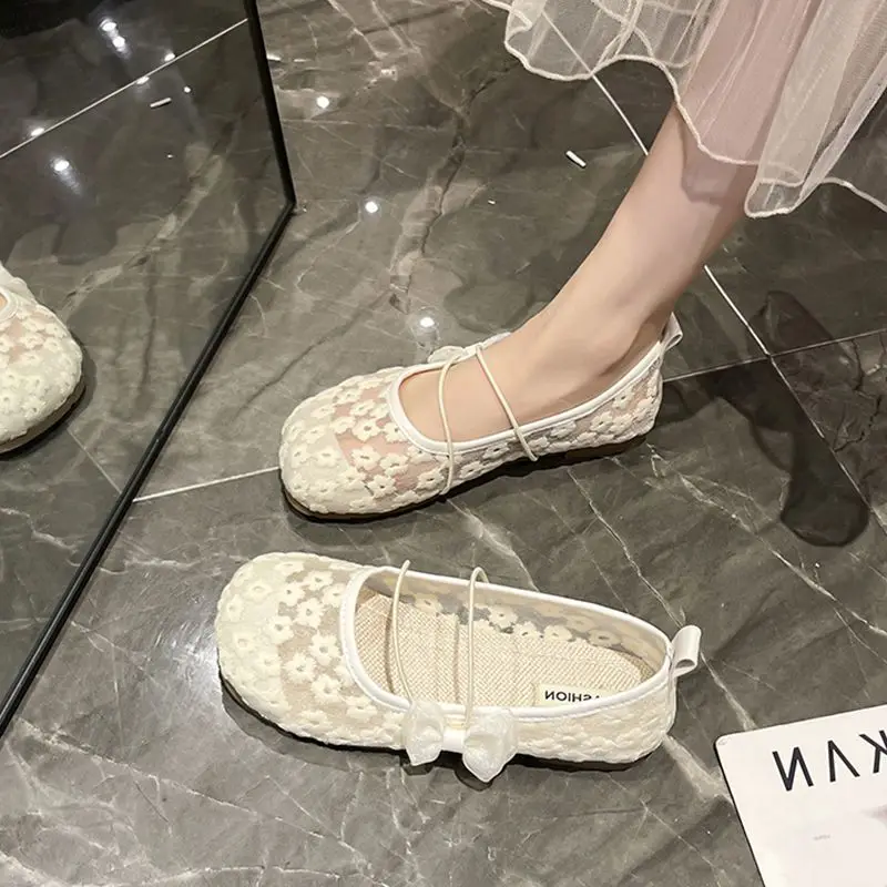 Buty dla kobiet 2024 Przezroczyste Kawaii Damskie Letnie Obuwie z Kokardką Śliczne Białe Płaskie Przezroczyste Płaskie Okrągłe Palce Moda Beau Today