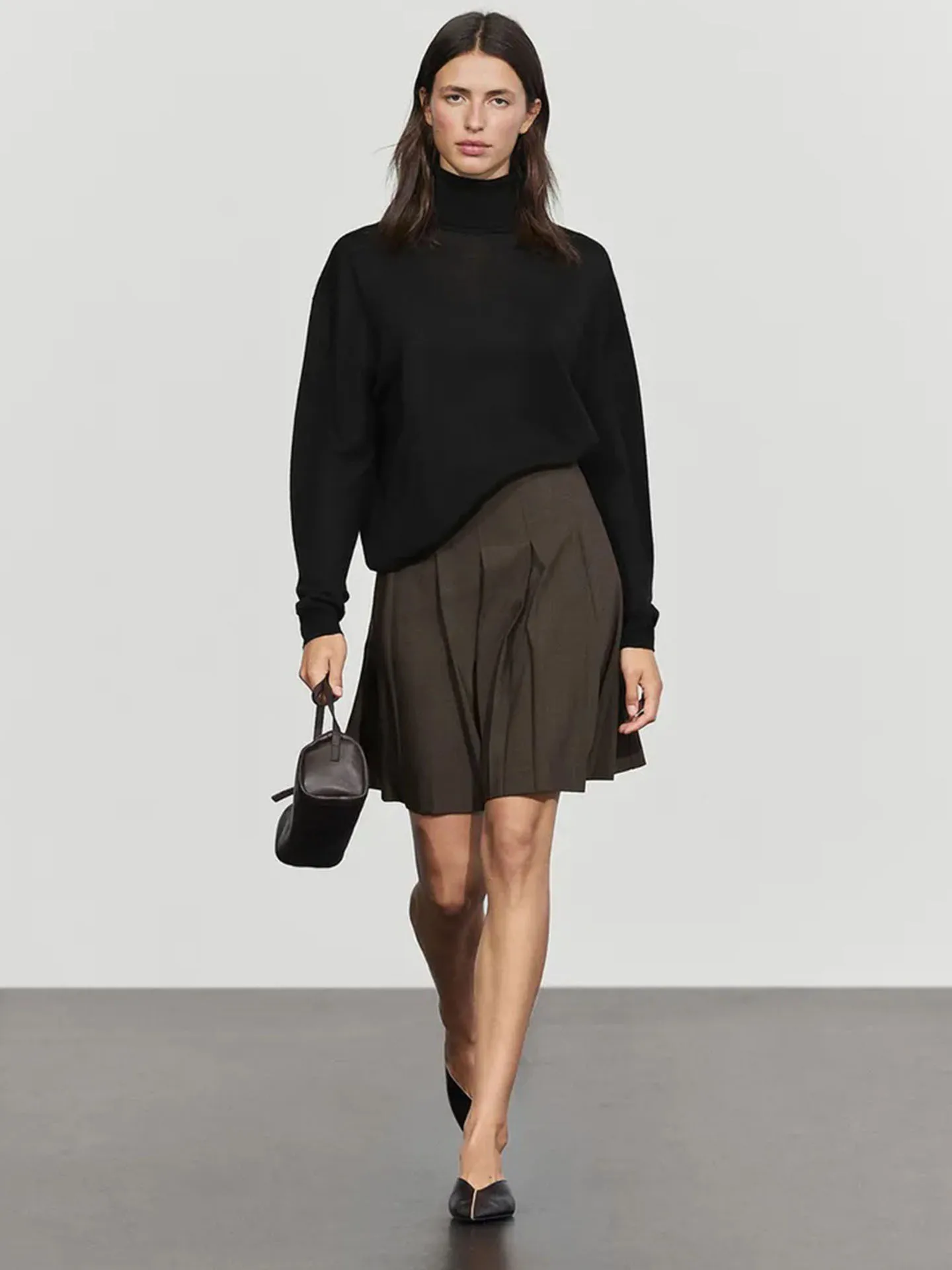 Autumn New Arrival Casual Style Standard Fit Zipper mid Waist Short Pleated Half Body Skirt for Women Polyester Fiber Washed