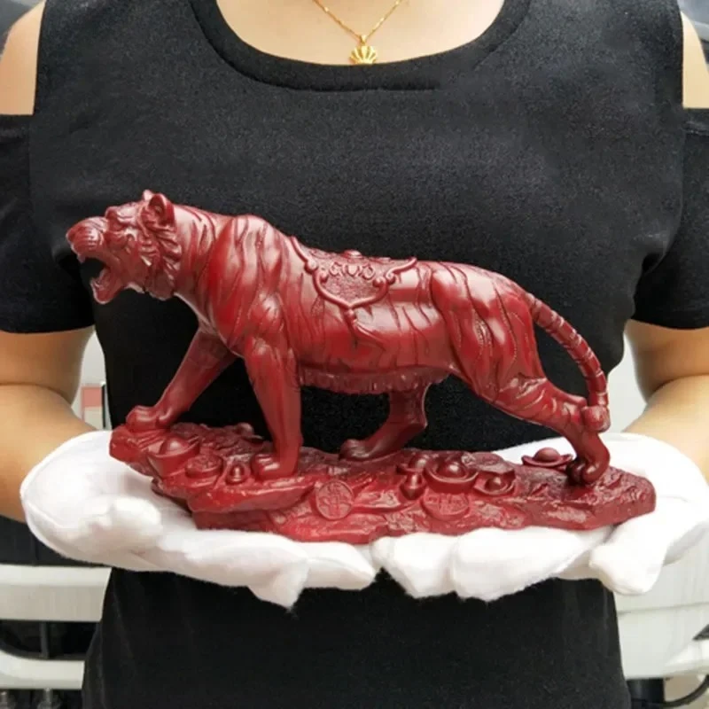 Lucky Little Tiger Decoration Living Room TV Cabinet Feng Shui Ornaments Resin Animal Sculpture Crafts Town House Desktop Decore
