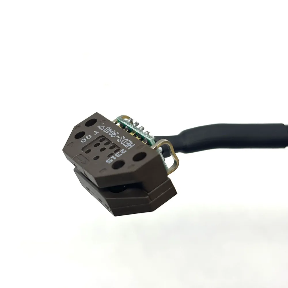 Módulo de Encoder Óptico Calt com Eixo Oco e Saída de Tensão PD56-6G2000BMT5