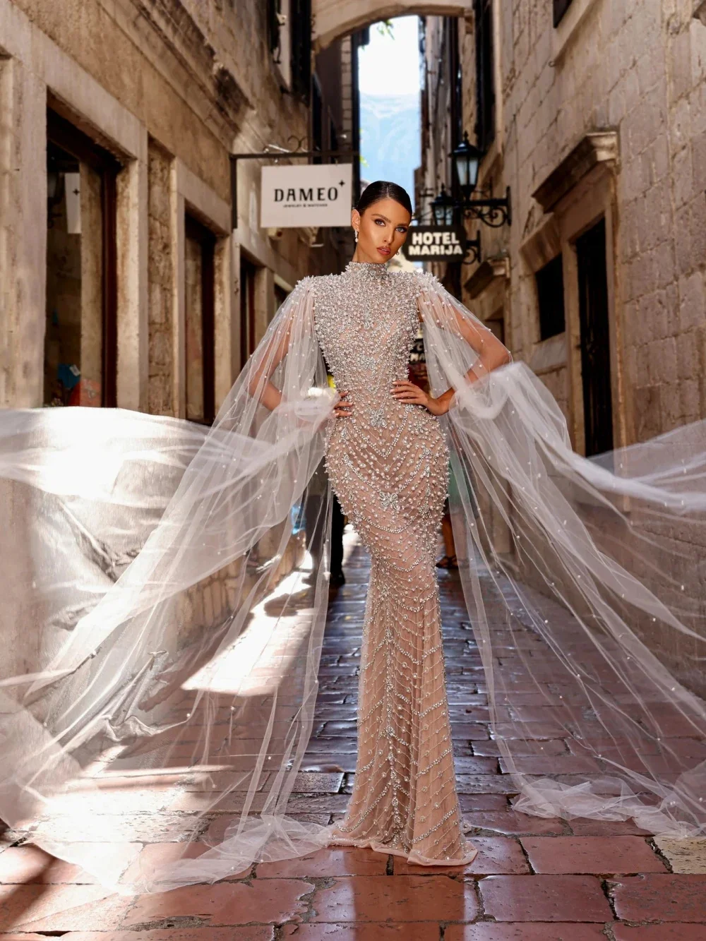 Moda alta pescoço bainha vestido de casamento pérolas miçangas renda vestido de noiva sem costas até o chão personalizado vestidos de novia