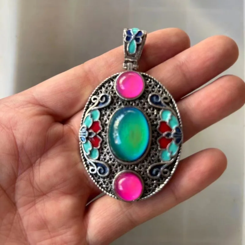 Antique Miscellaneous Vintage Distressed Tibetan Silver Pendant Cloisonne Inlaid Temperature-Sensitive Color-Changing Gem Pendan