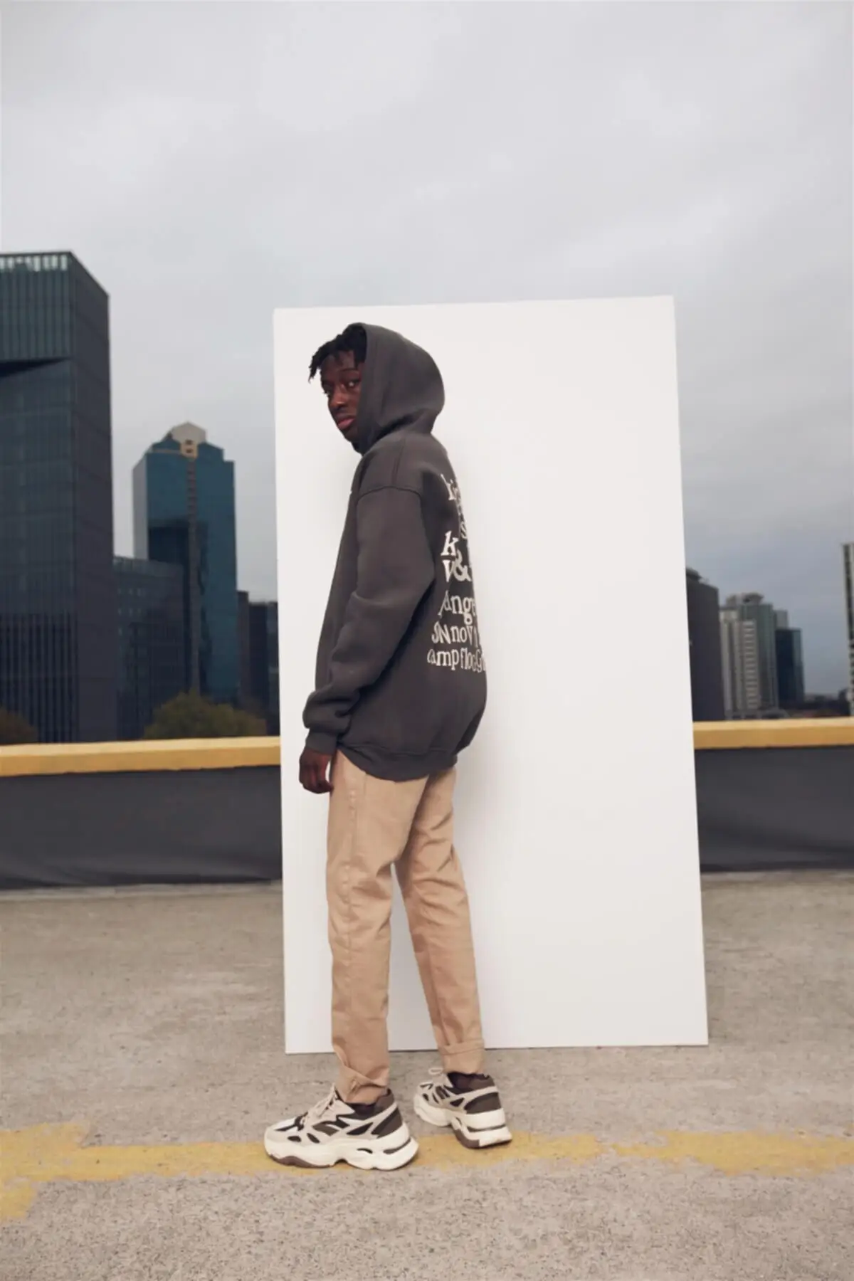 Ksg Oversized Sweatshirt Donkergrijs Stijlvolle Flamboyante Lichtgewicht Casual Cool Nieuwe Mode 2022 Trend Model