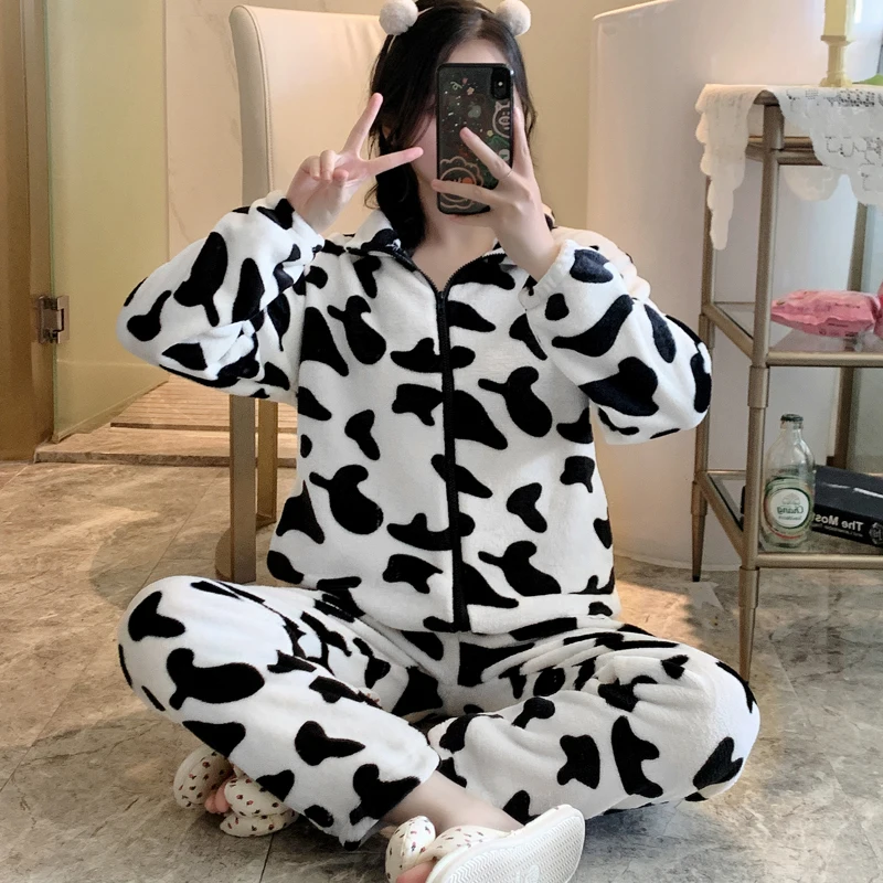 Black and white cow printed pajamas for women\'s set coral velvet winter zippered cardigan flannel thickened warm home clothing