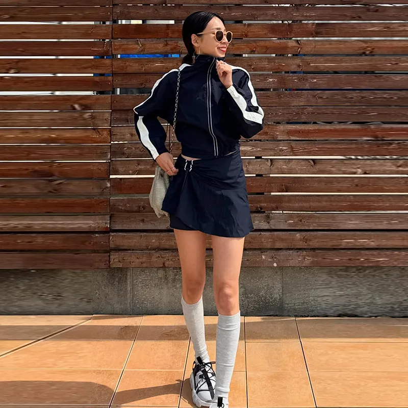 Paneelbesetzte Stehkragen-Oversize-Jacken und Culottes-Sets für Damen – Streetwear-Outfits mit langen Ärmeln, Reißverschluss, lockerer Passform und Shorts mit Kordelzug – Detail 9