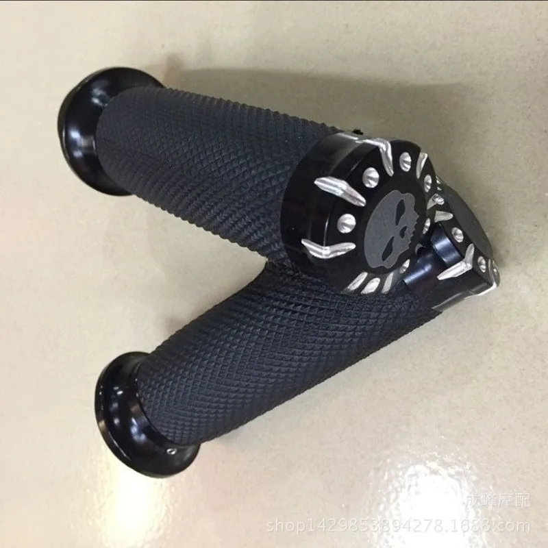 

For Harley Retro Modified 25mm Universal Ghost Head Face Handlebar Grips Handlebar Rubber