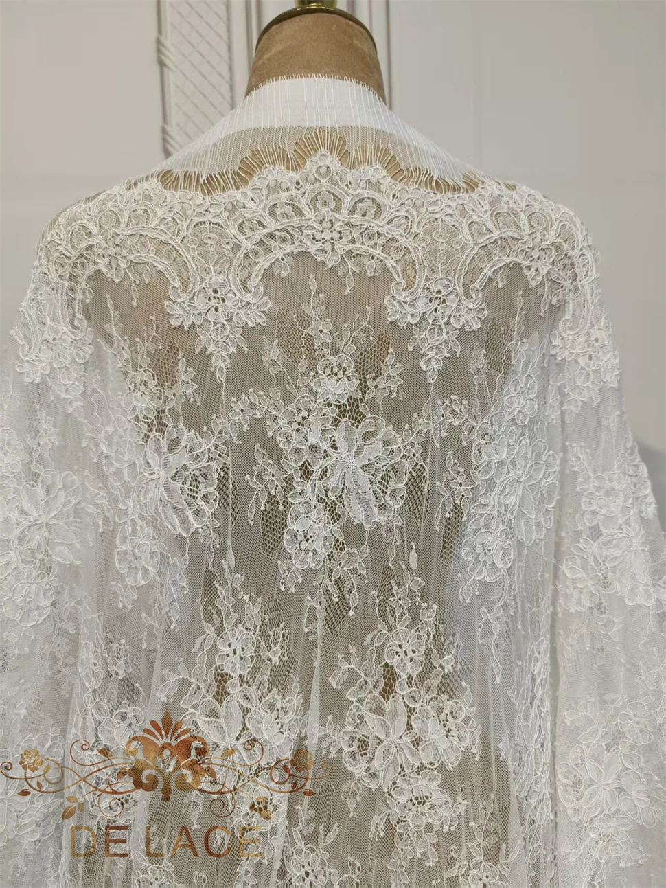 Alta qualidade francês cílios renda floral bordado tecido de renda com fio francês chantilly tecido de renda para vestido de noiva