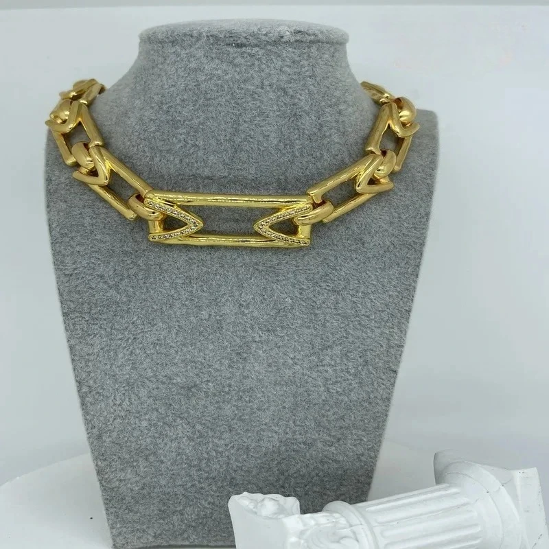 

New bright and personalized irregular gold rectangular necklace, women's accessories, decorations, dating gifts