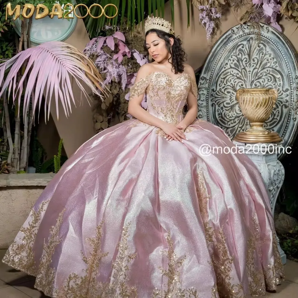 

Блестящие розовые платья Quinceanera 2025 года, бальное платье, золотой кружевной корсет с аппликацией из бисера и кристаллов, Sweet 16, Vestidos De 15 Anos