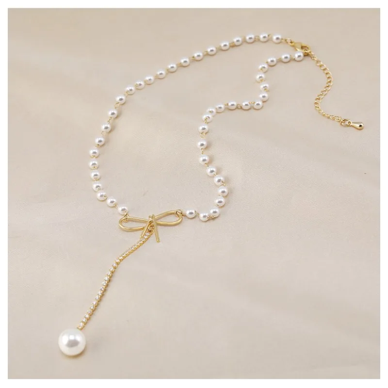 

The new design of the bow necklace with a cold and trendy female style and a popular and trendy collarbone chain