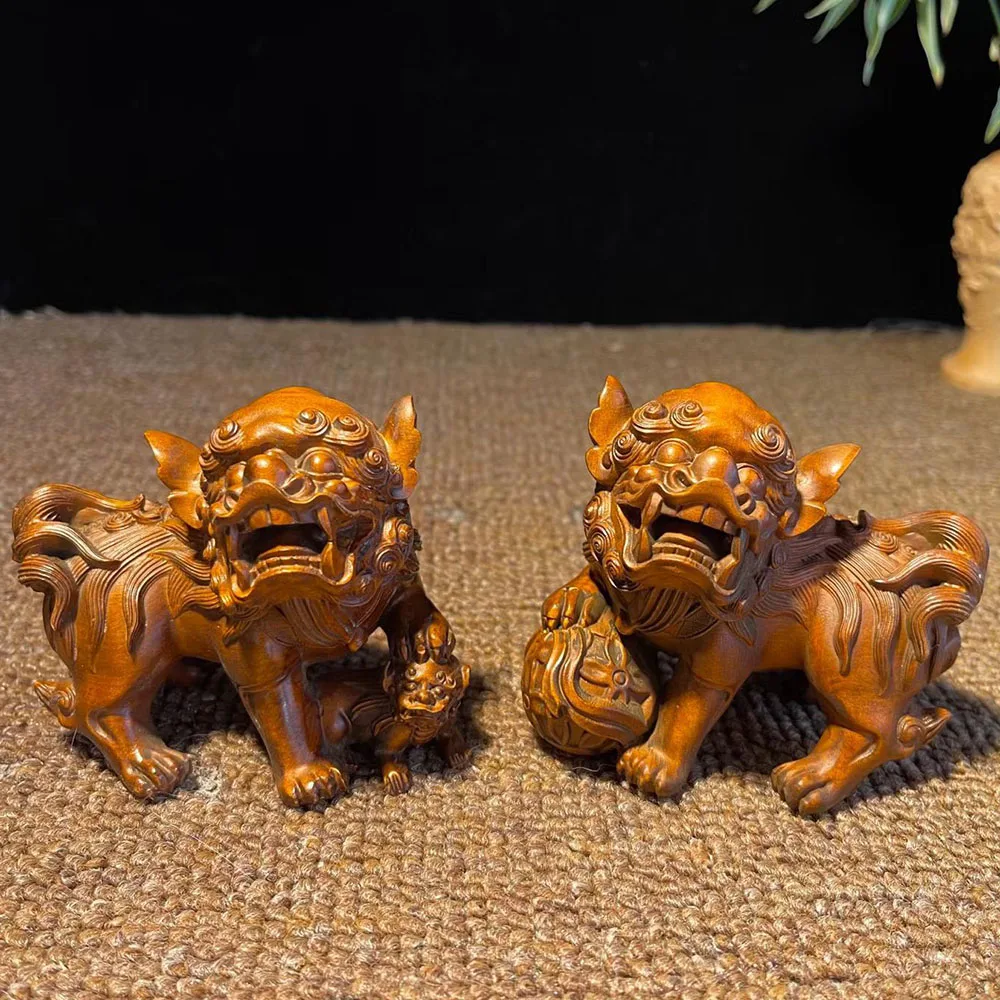 BY256 - 9 X 8 x 5 CM Boxwood Carved Figurine Statue : Foo Dog Lion Pair