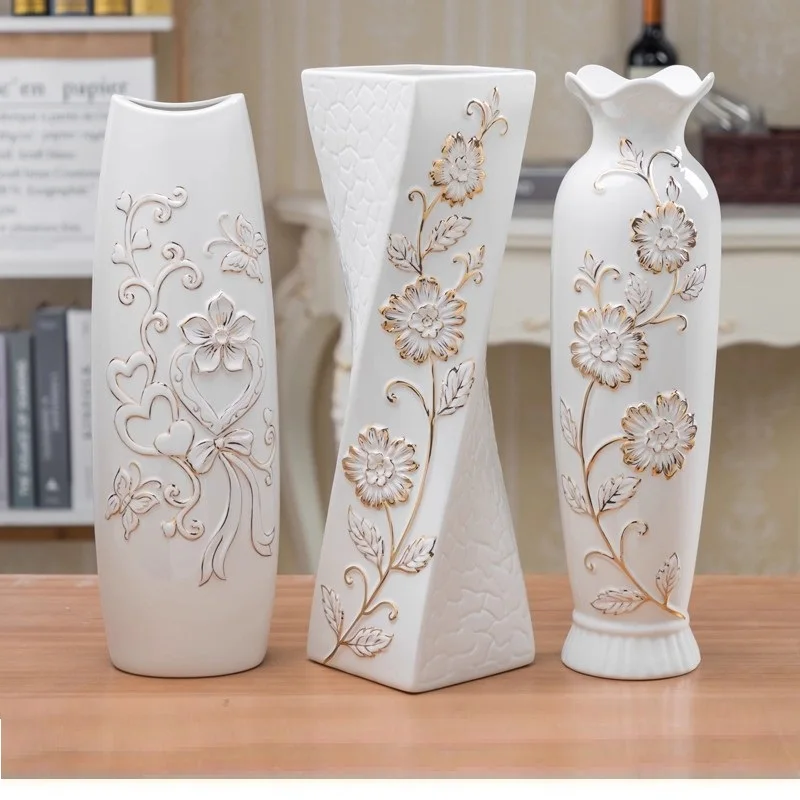 

Gold painted ceramic vase, high-end hand-painted vase, foyer dining table, study room, minimalist modern desktop vase