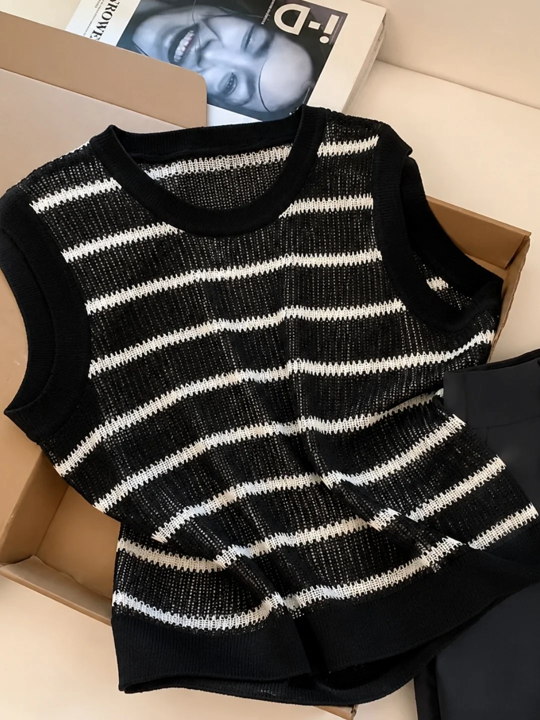 

Summer 2026 Knitted Stripe Vest Women's Commute Versatile Design Sleeveless Top Korean Style Straight Cut Blend of Colors